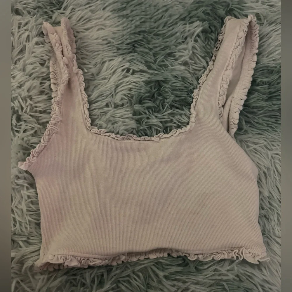 Zara White Ruffled Ribbed Tank Top - Picture 2 of 3